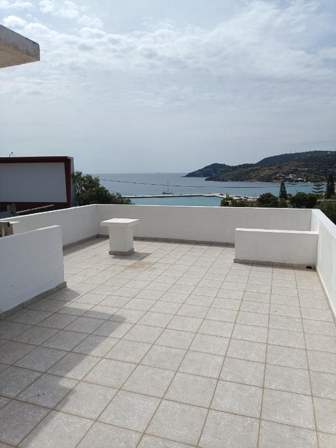Meltemi Apartments Agia Marina  Exterior photo
